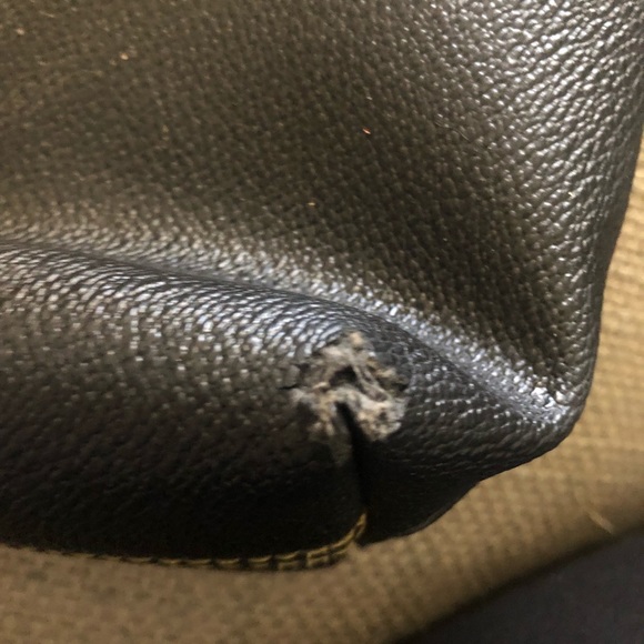 Dooney and bouke crossbody - Picture 6 of 7